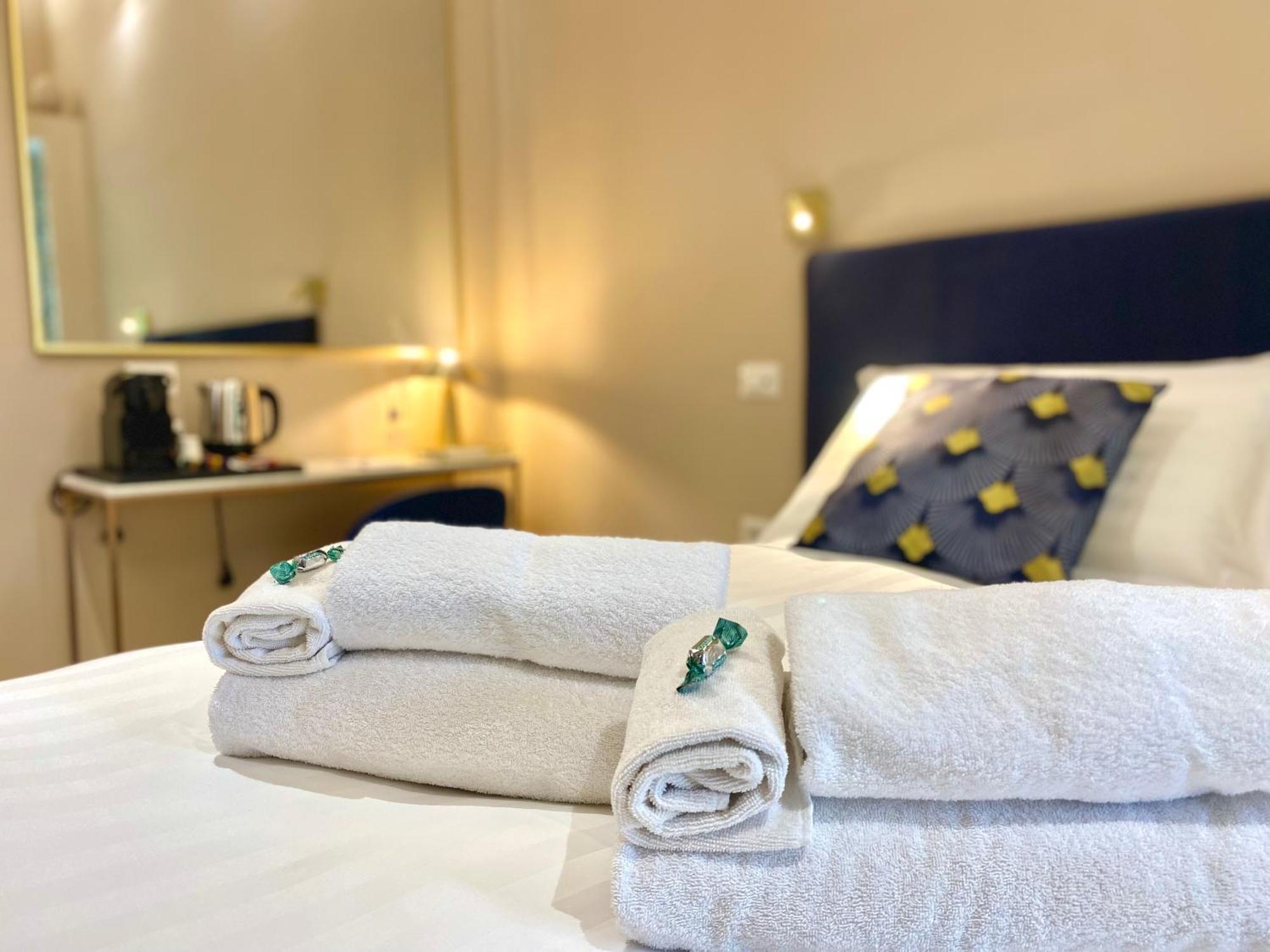Queen Of Rome Luxury Rooms Exterior foto