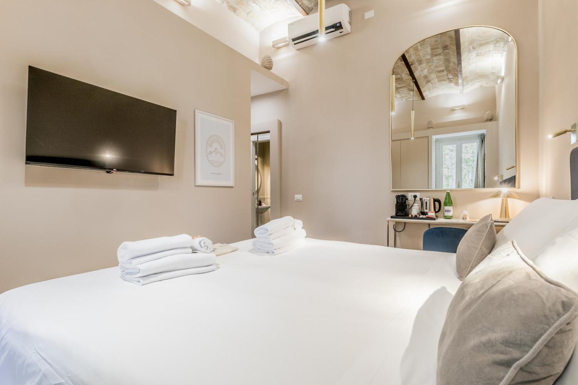 Queen Of Rome Luxury Rooms Exterior foto